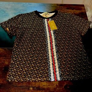 Burberry L shirt new